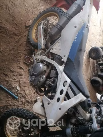 Moto fantic italiana 200cc 4 valvula