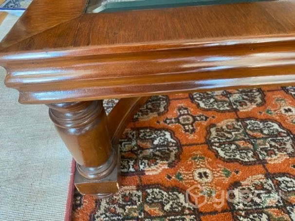 Mesa de centro con vidrio biselado Muy buen estad