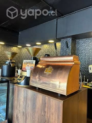 Maquina de Café Vìctoria Arduino Seminueva