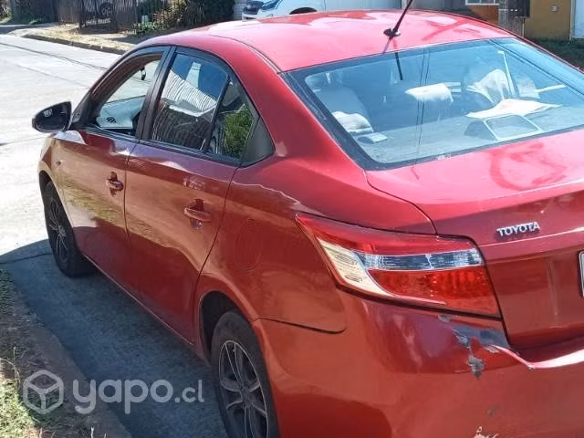 Toyota Yaris 1.5, año 2017