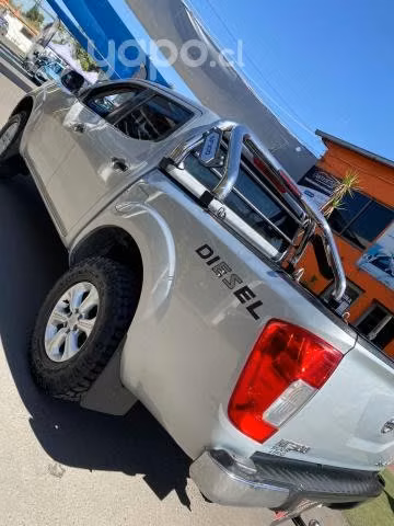 Nissan np300 2017