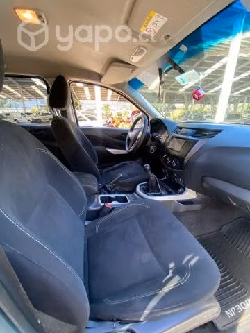 Nissan np300 2017