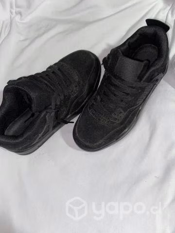 Zapatillas negras