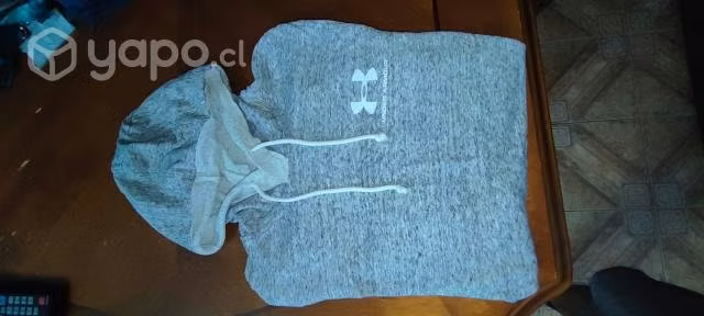Poleron under Armour