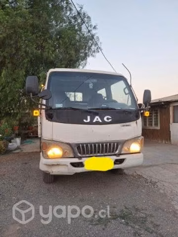 Camión JAC,  año 2013