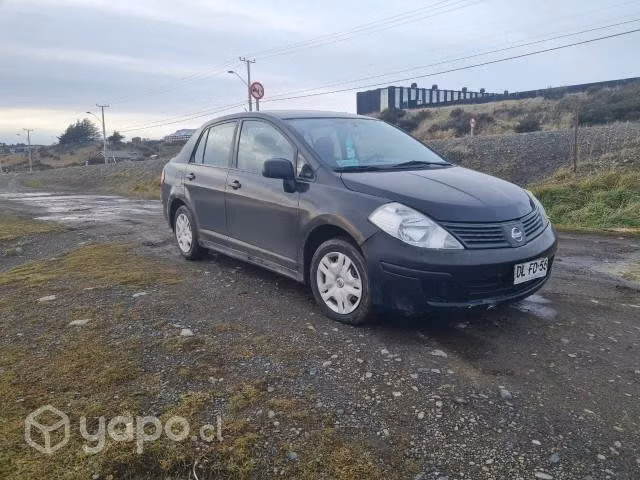 Nissan Tiida año 2011 liberado bencina/gas