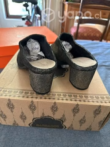 Abucheas con taco de cuero Barbados - Imagen 3