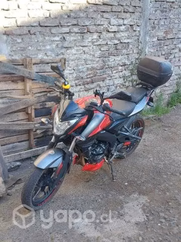 Pulsar NS 200