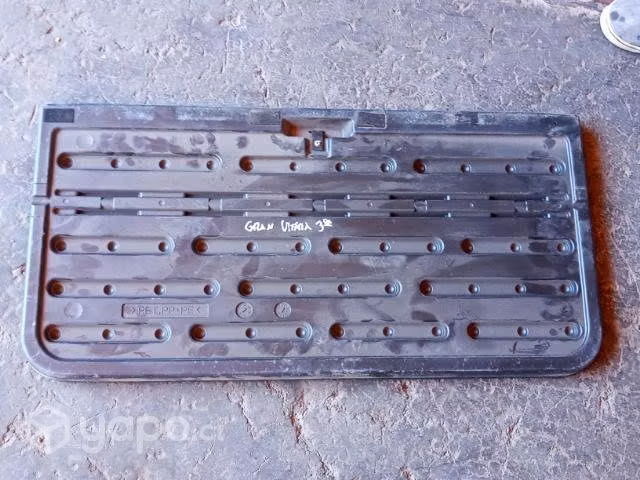 Suzuki gran vitara 3ra gen cubre rueda repuesto