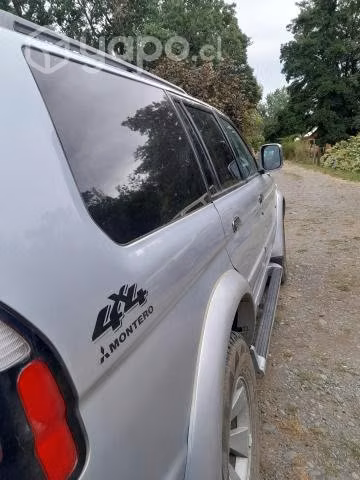 Mitsubishi montero sport AT 2.5 motor 4d56