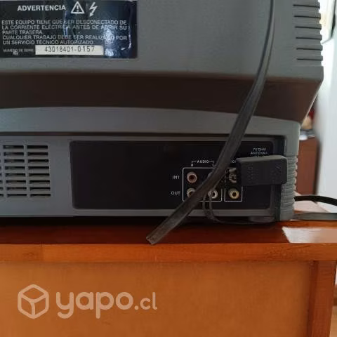 Televisor marca Recco a color
