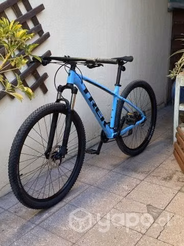 Bicicleta Trek Marlin 5 2022