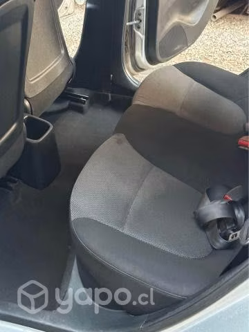Hyundai accent 2015