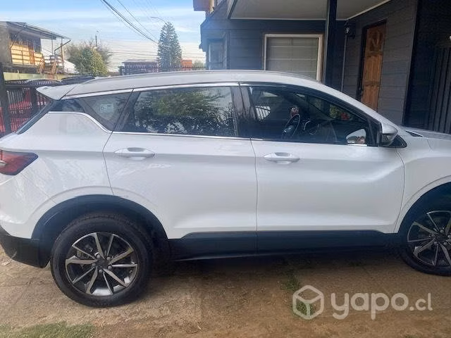 Geely coolray 2022
