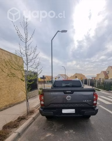 Nissan navara 2021