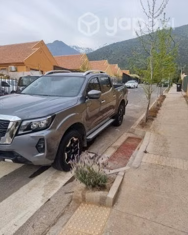 Nissan navara 2021