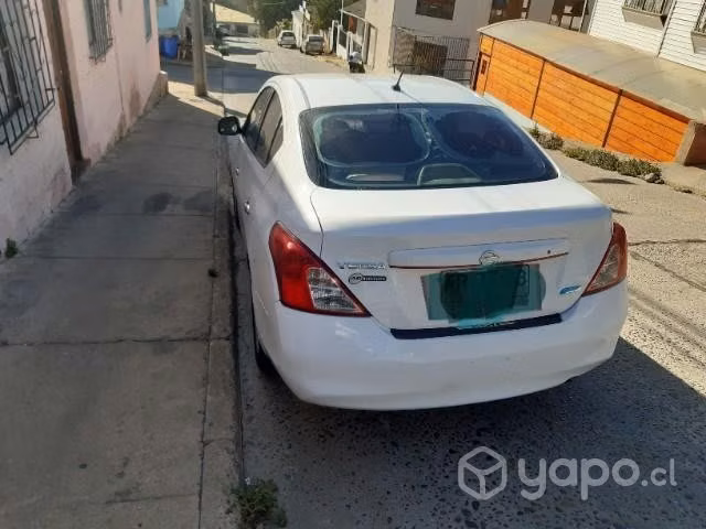 Nissan versa