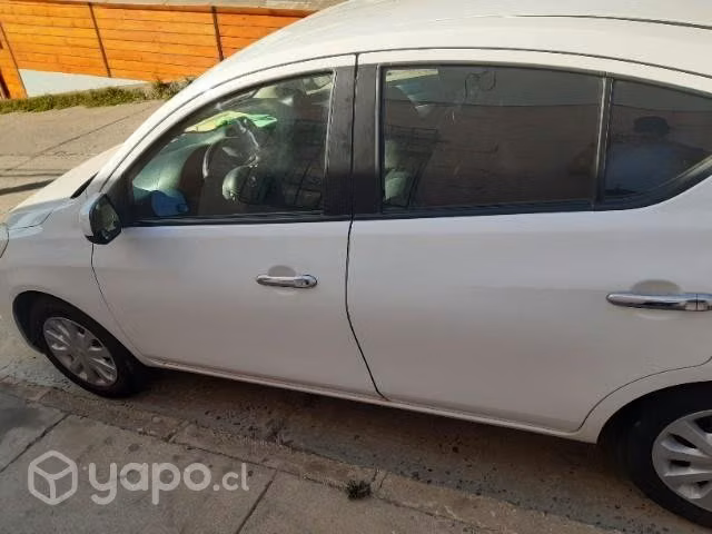Nissan versa