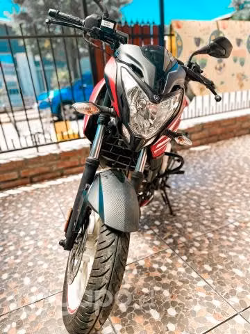 Moto Bajaj Pulsar NS200