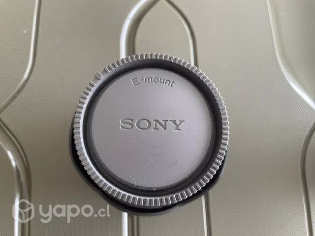 Sony 10-18mm F4 OSS