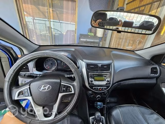 Hyundai Accent 2013 conversable - Imagen 3