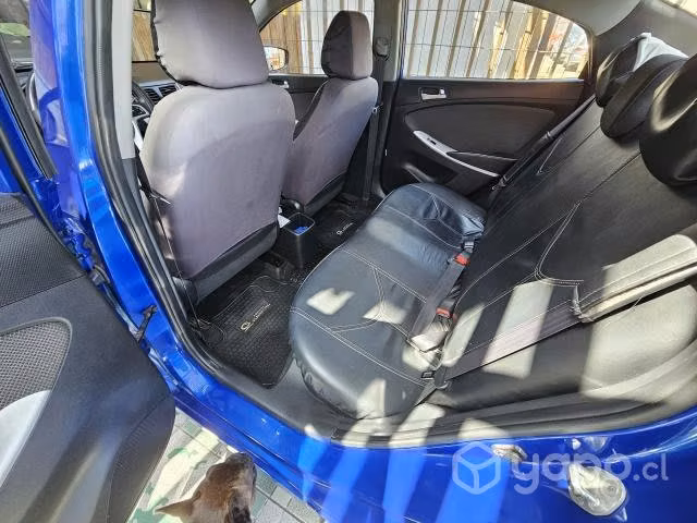 Hyundai Accent 2013 conversable - Imagen 2