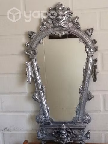 espejo muy antiguo