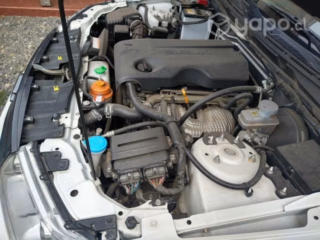 Se vende Semi Nuevo Suzuki GRAND NOMADE GLX 2.4