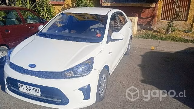 Kia soluto muy buen estado