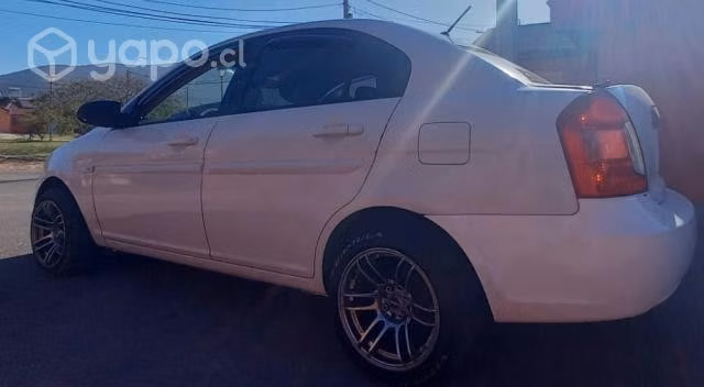 Hyundai accent 2008 - Imagen 4