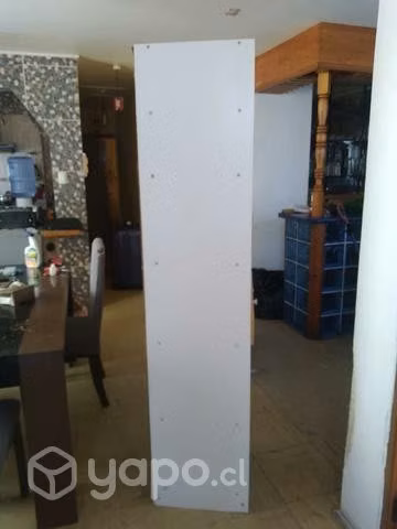 Hermoso mueble todo en melamina blaco con cajonera
