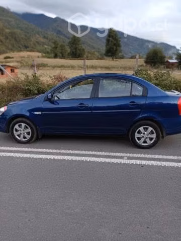 Auto hyundai accent