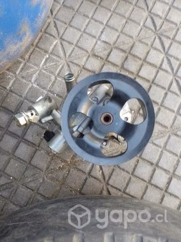 Bomba hidráulica toyota hilux 2020 revo