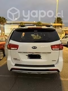 Kia motors grand carnival 2017