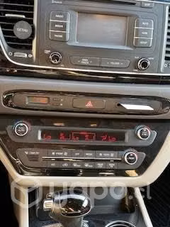 Kia motors grand carnival 2017