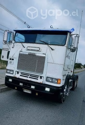 Freightliner FLB camion en excelentes condiciones
