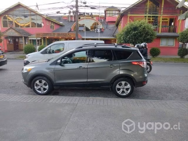 For escape Se 2.0l Ecoboost 4x2 2013