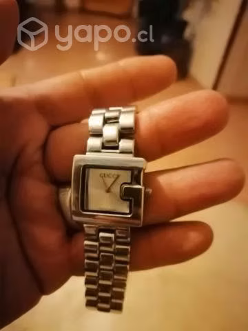 Reloj gucci de mujer como nuevo - Imagen 4