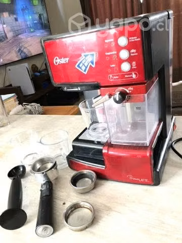 Cafetera Oster Primalatte Roja