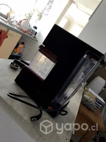 Cafetera Oster Primalatte Roja