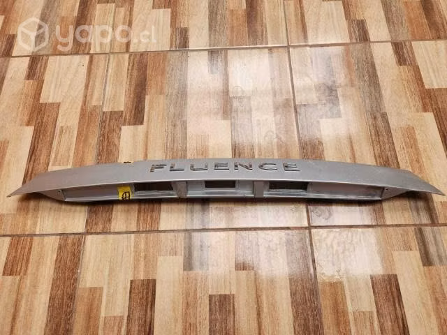 Moldura Tapa Maleta Renault Fluence 2013