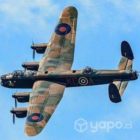 Pin avión bombardero Lancaster - Imagen 2
