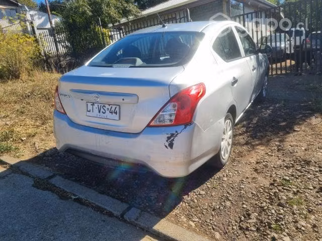 Nissan versa 2020