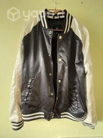 Ropa de hombre como nueva