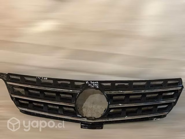 Máscara mercedes benz ml