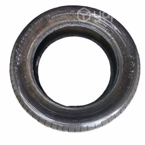 Neumatico 215 55 r17