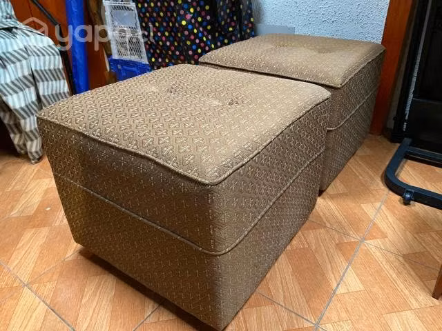 Set poufs