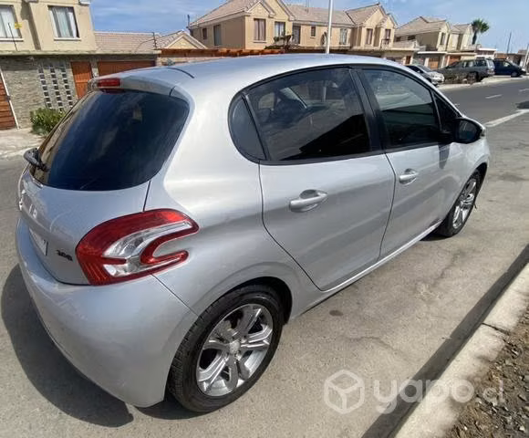 Peugeot 208 Active HDI 1.4
