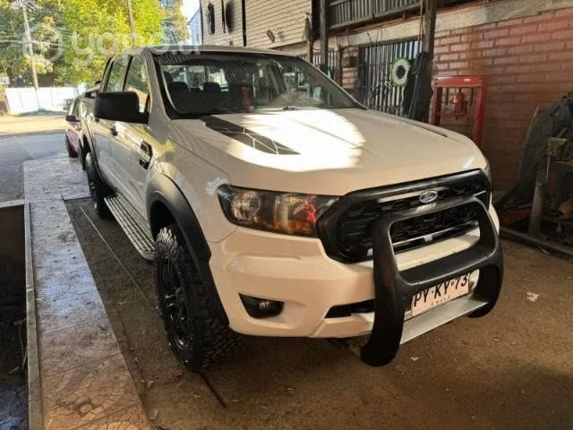 Vendo camioneta unico dueño