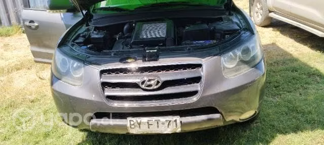 Hyundai Santa Fe 2010 excelentes condiciones - Imagen 11